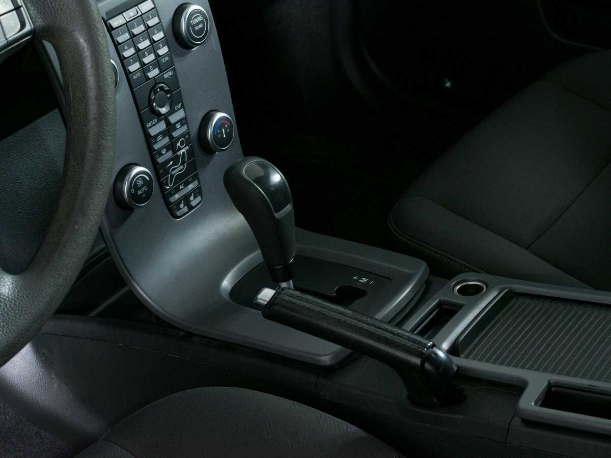 Купить Volvo S40 с пробегом. Фото: #10