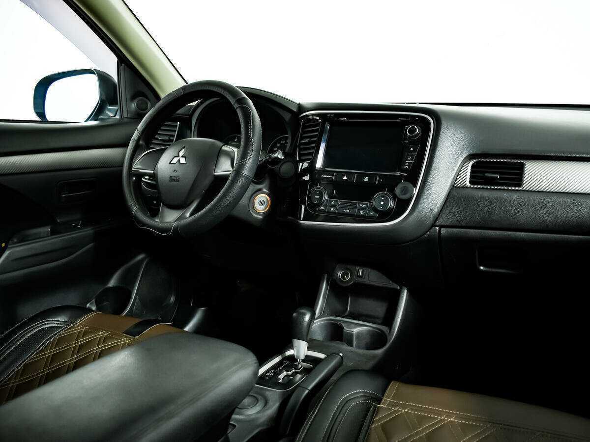 Купить Mitsubishi Outlander с пробегом. Фото: #6