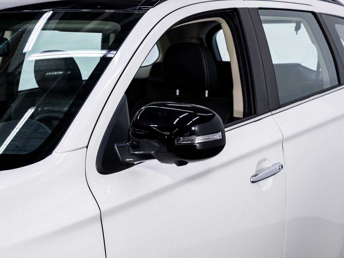 Купить Mitsubishi Outlander с пробегом. Фото: #7