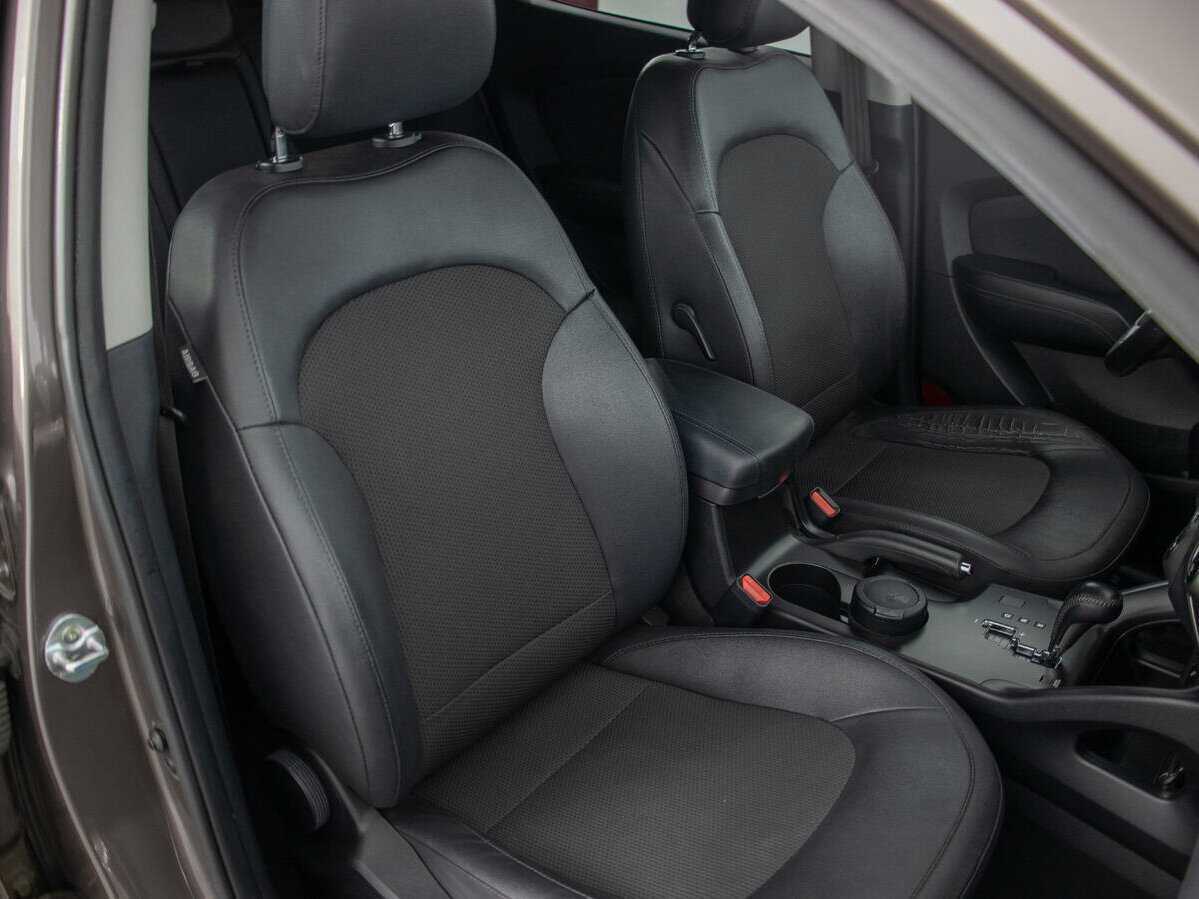 Купить Hyundai ix35 с пробегом. Фото: #9