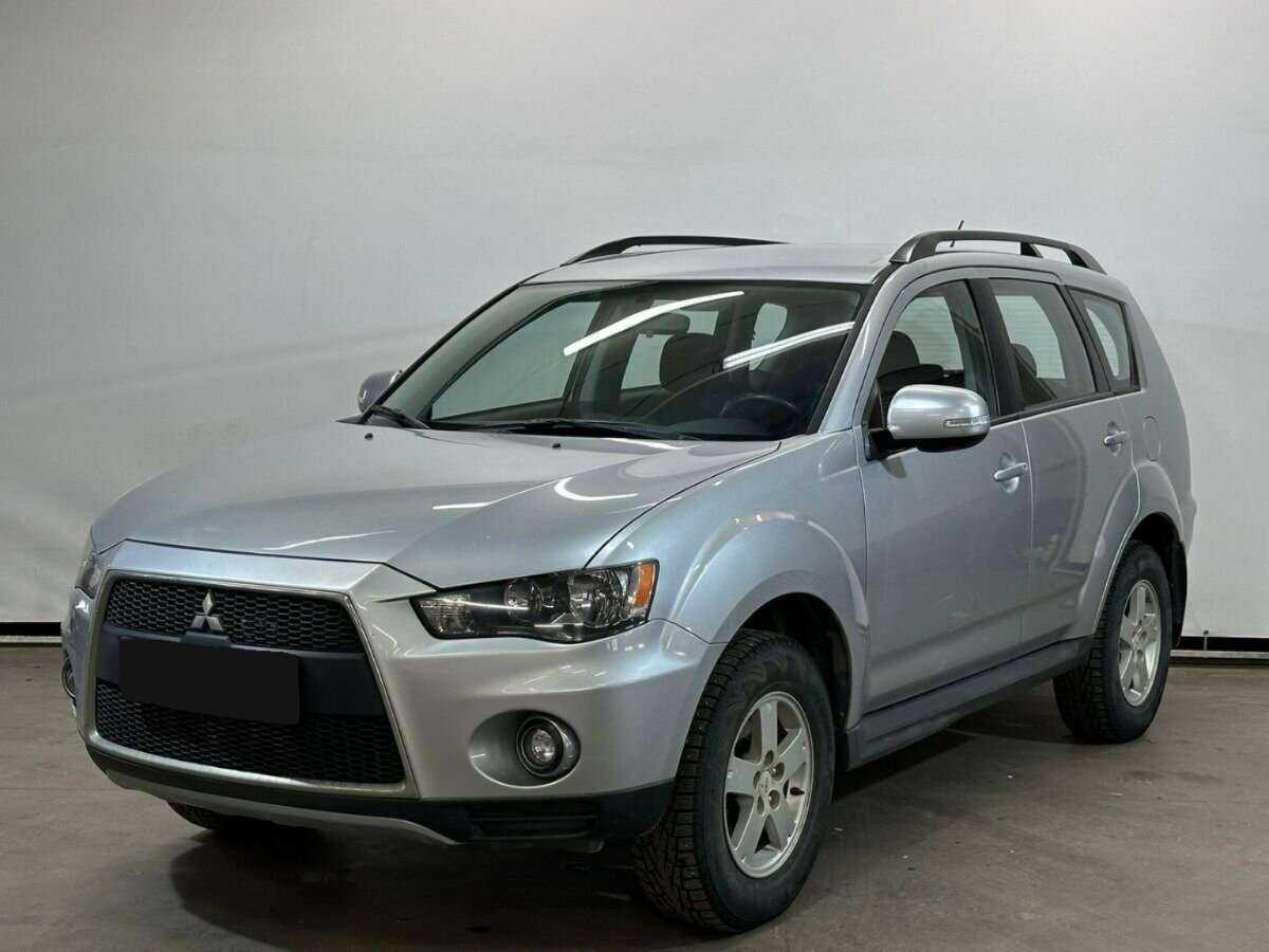 Купить Mitsubishi Outlander с пробегом. Фото: #0