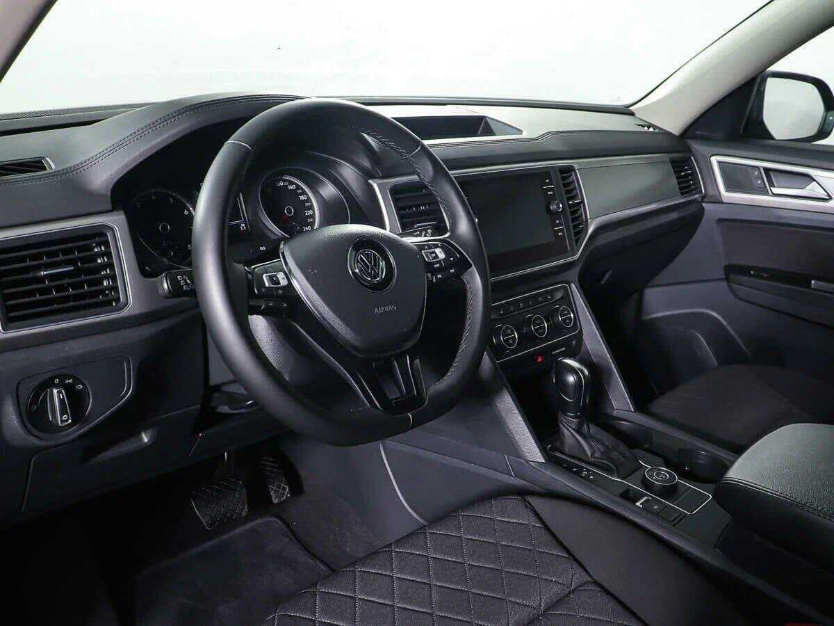 Купить Volkswagen Teramont с пробегом. Фото: #13