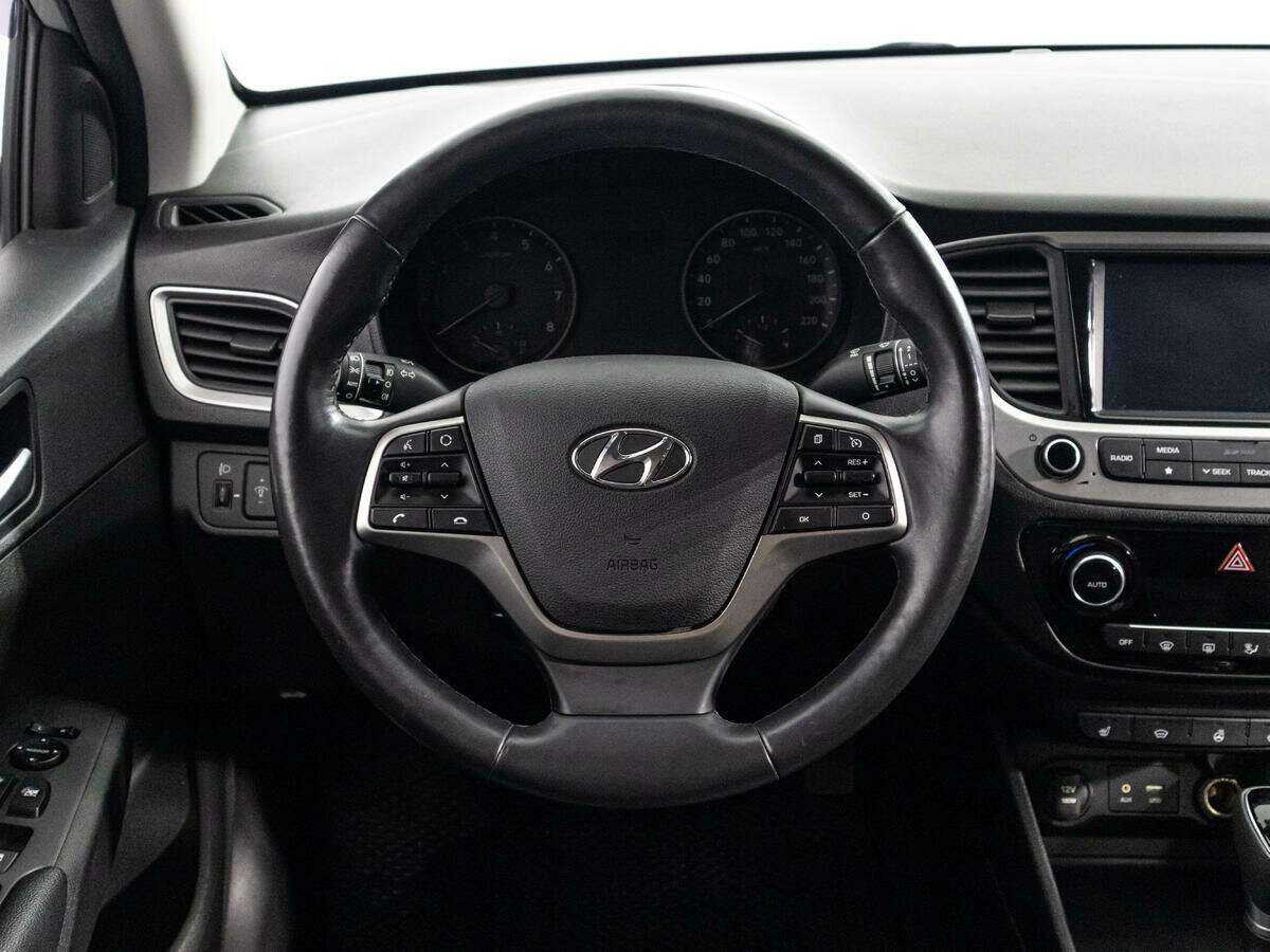 Купить Hyundai Solaris с пробегом. Фото: #16