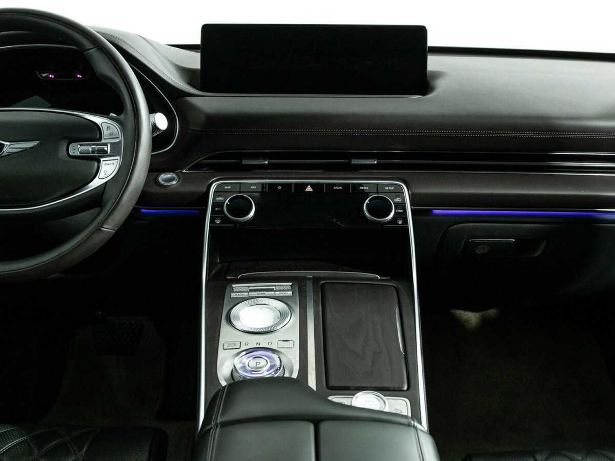 Купить Genesis GV80 с пробегом. Фото: #13
