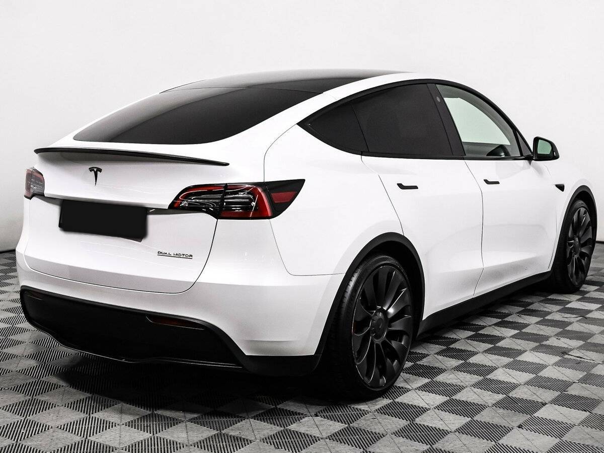 Купить Tesla Model Y с пробегом. Фото: #4