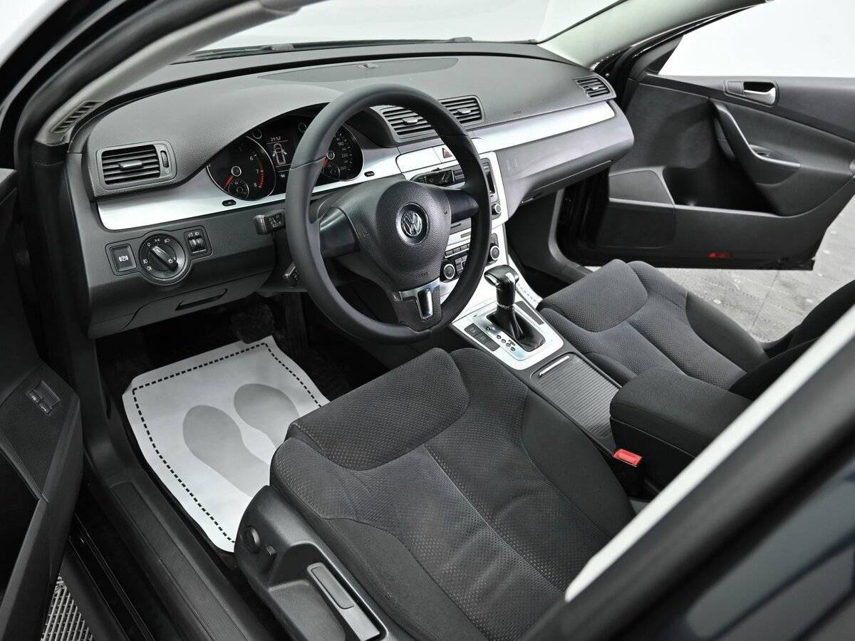 Купить Volkswagen Passat с пробегом. Фото: #7
