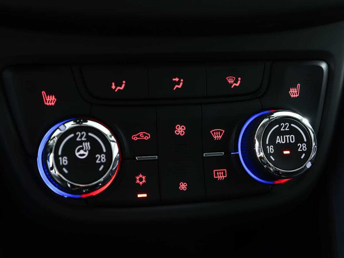 Купить Opel Zafira с пробегом. Фото: #17