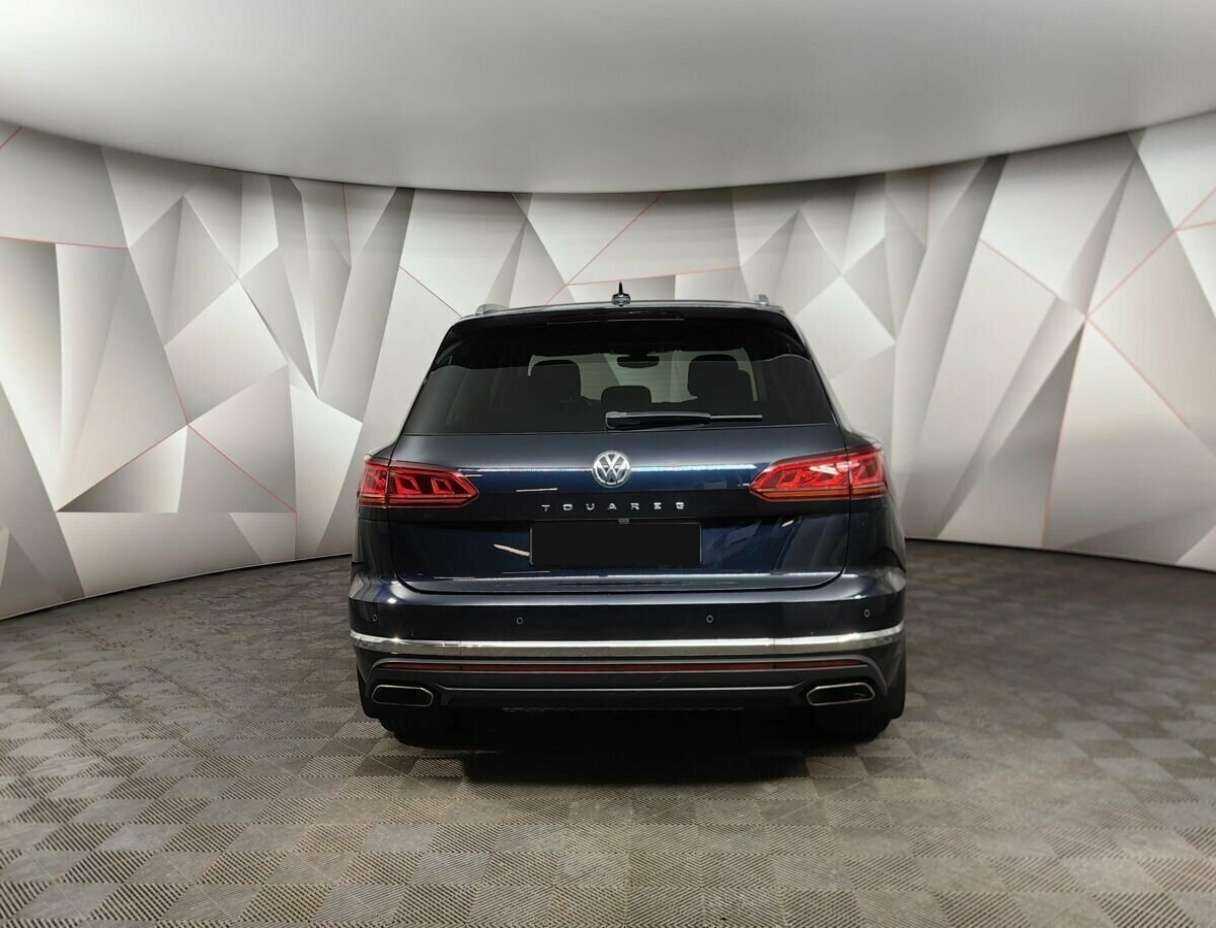 Купить Volkswagen Touareg с пробегом. Фото: #7