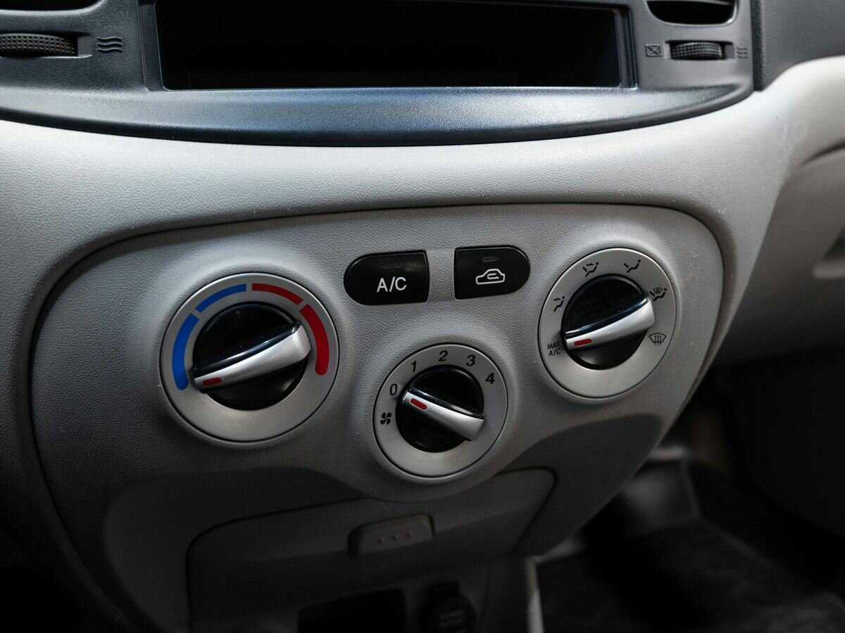 Купить Hyundai Verna с пробегом. Фото: #16