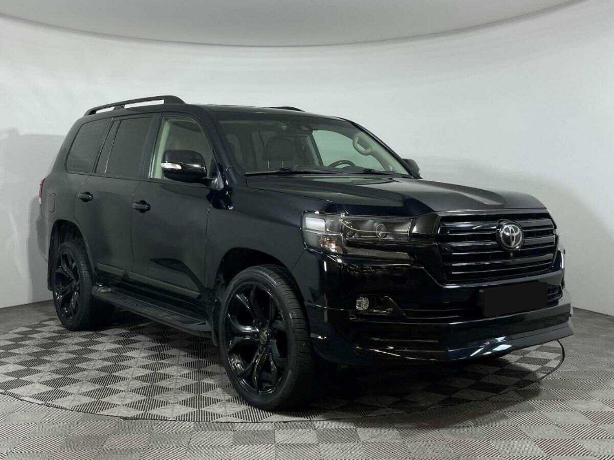 Купить Toyota Land Cruiser с пробегом. Фото: #2