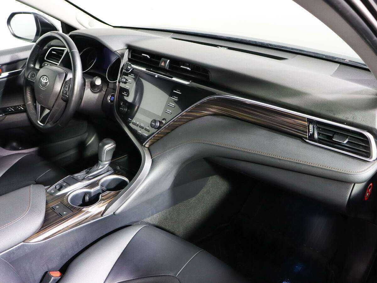 Купить Toyota Camry с пробегом. Фото: #6