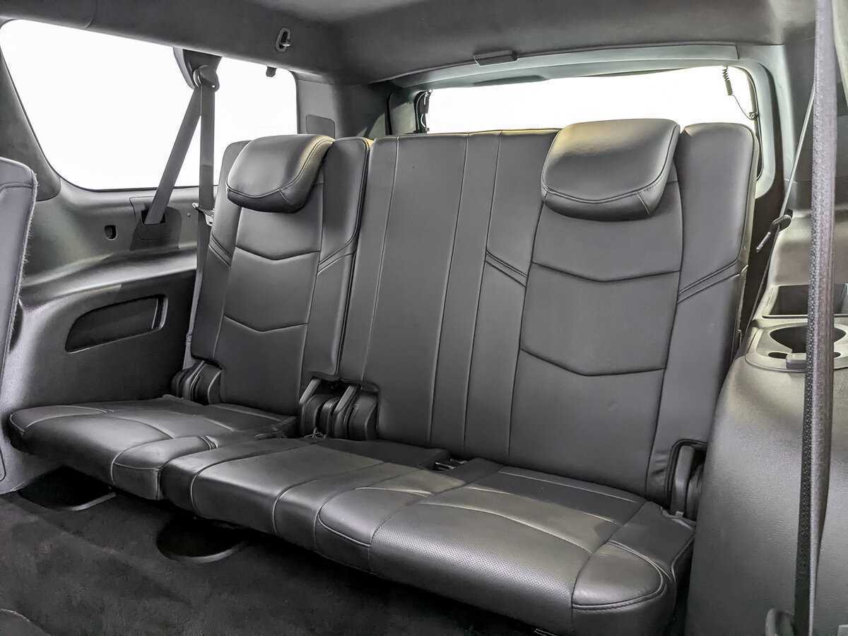 Купить Cadillac Escalade с пробегом. Фото: #25