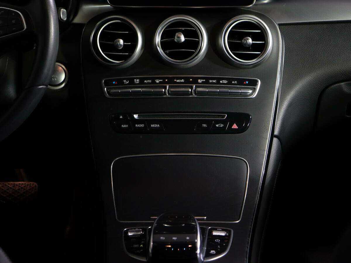 Купить Mercedes-Benz GLC с пробегом. Фото: #12