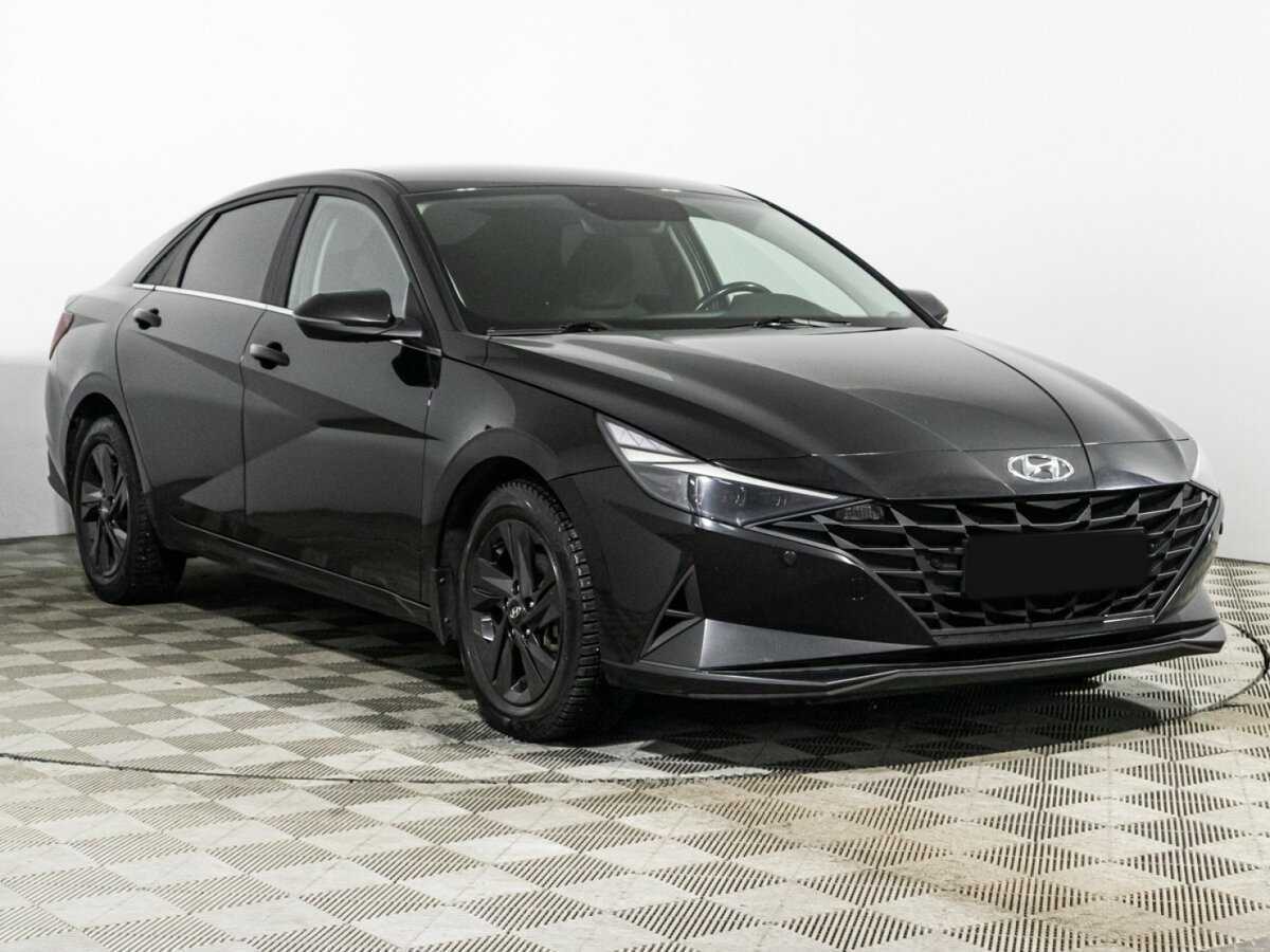 Купить Hyundai Elantra с пробегом. Фото: #2