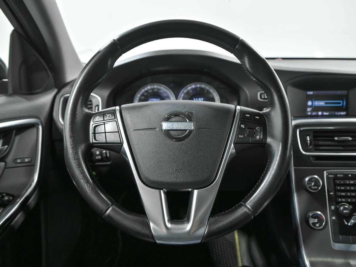 Купить Volvo S60 с пробегом. Фото: #7