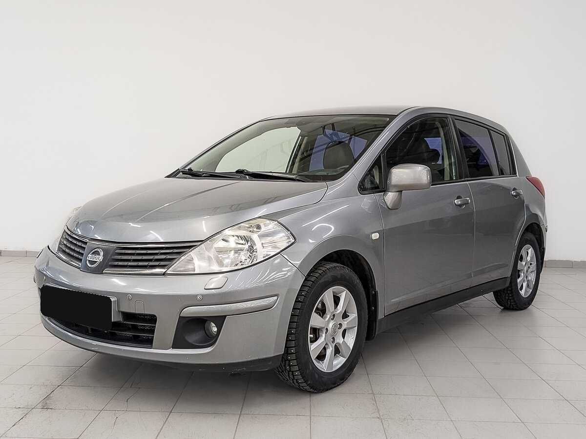 Купить Nissan Tiida с пробегом. Посмотреть фото