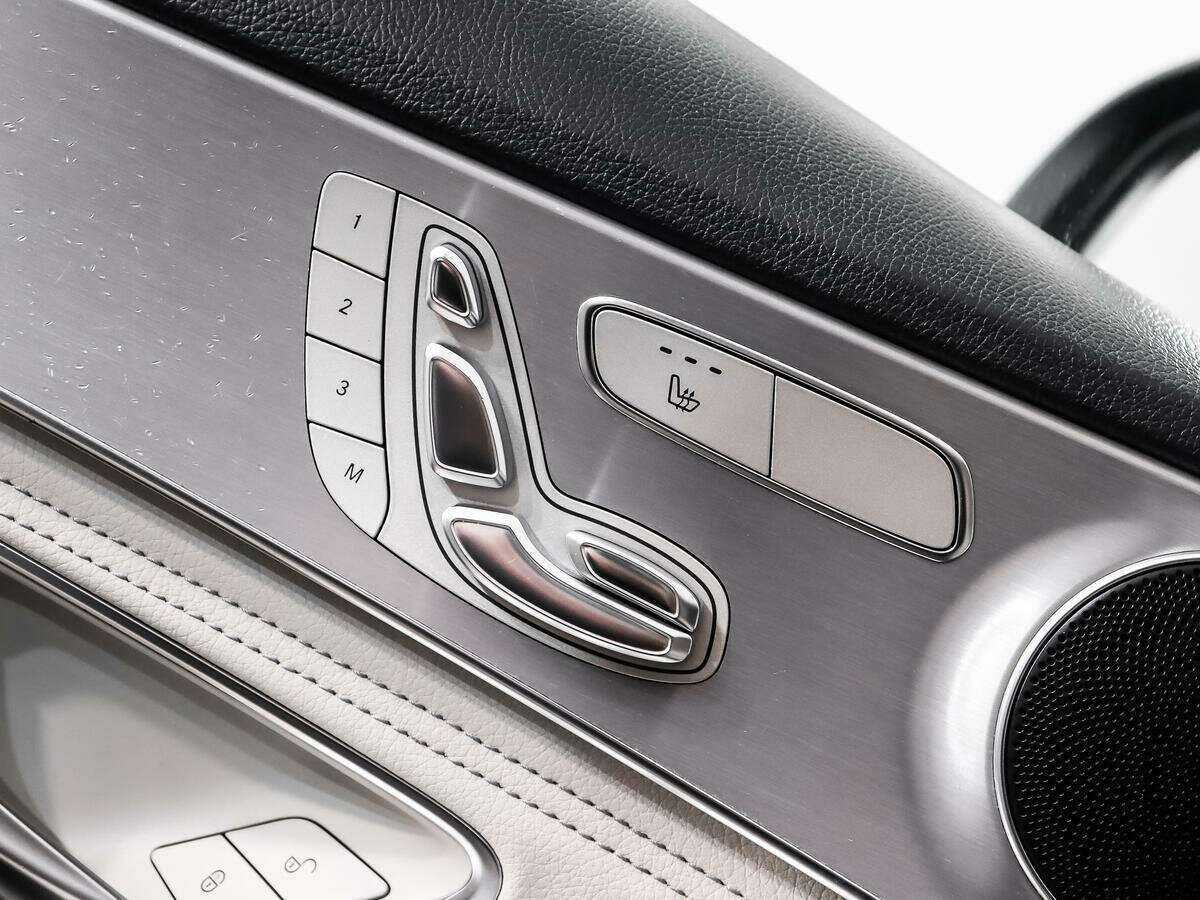 Купить Mercedes-Benz C-Класс с пробегом. Фото: #9