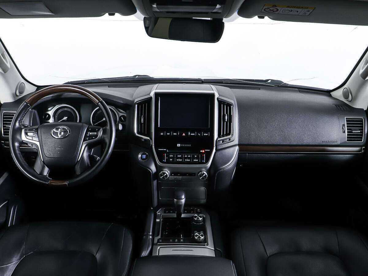 Купить Toyota Land Cruiser с пробегом. Фото: #10