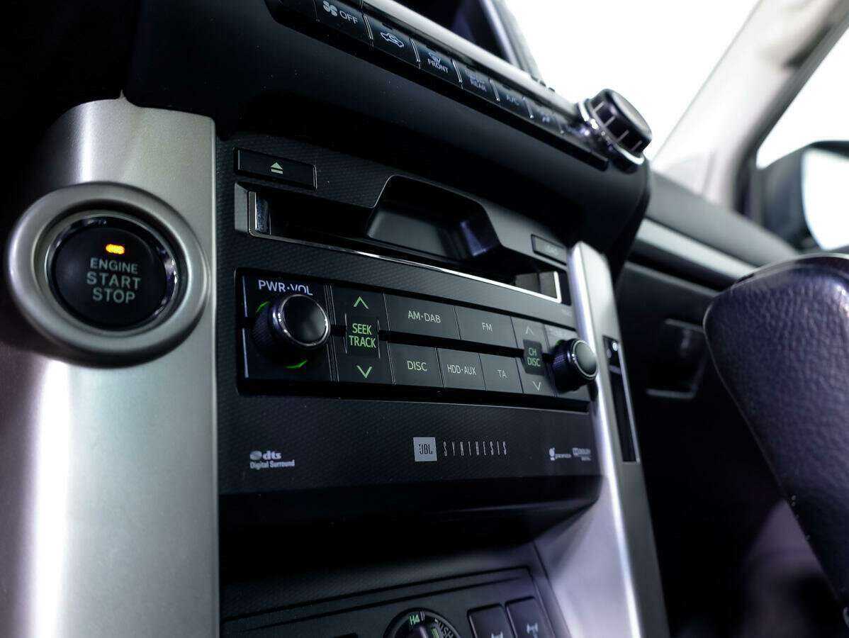 Купить Toyota Land Cruiser Prado с пробегом. Фото: #19