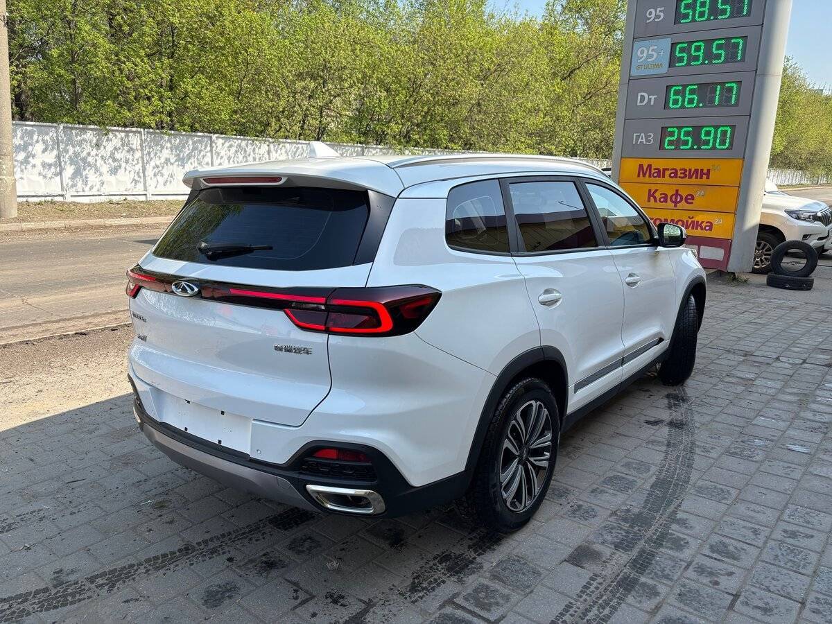 Купить Chery Tiggo 8 с пробегом. Фото: #4