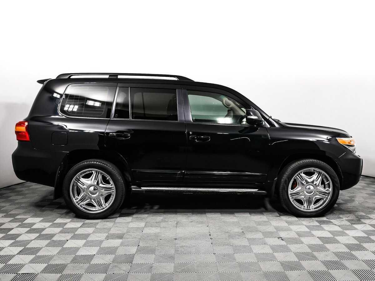 Купить Toyota Land Cruiser с пробегом. Фото: #3