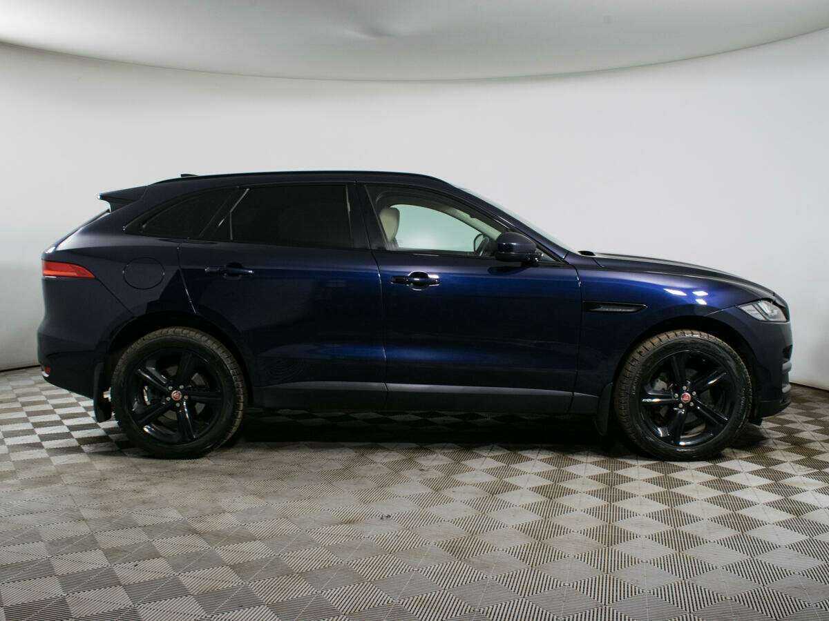 Купить Jaguar F-Pace с пробегом. Фото: #3