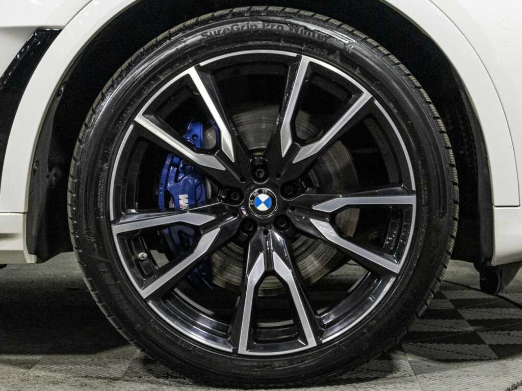 Купить BMW X7 с пробегом. Фото: #38