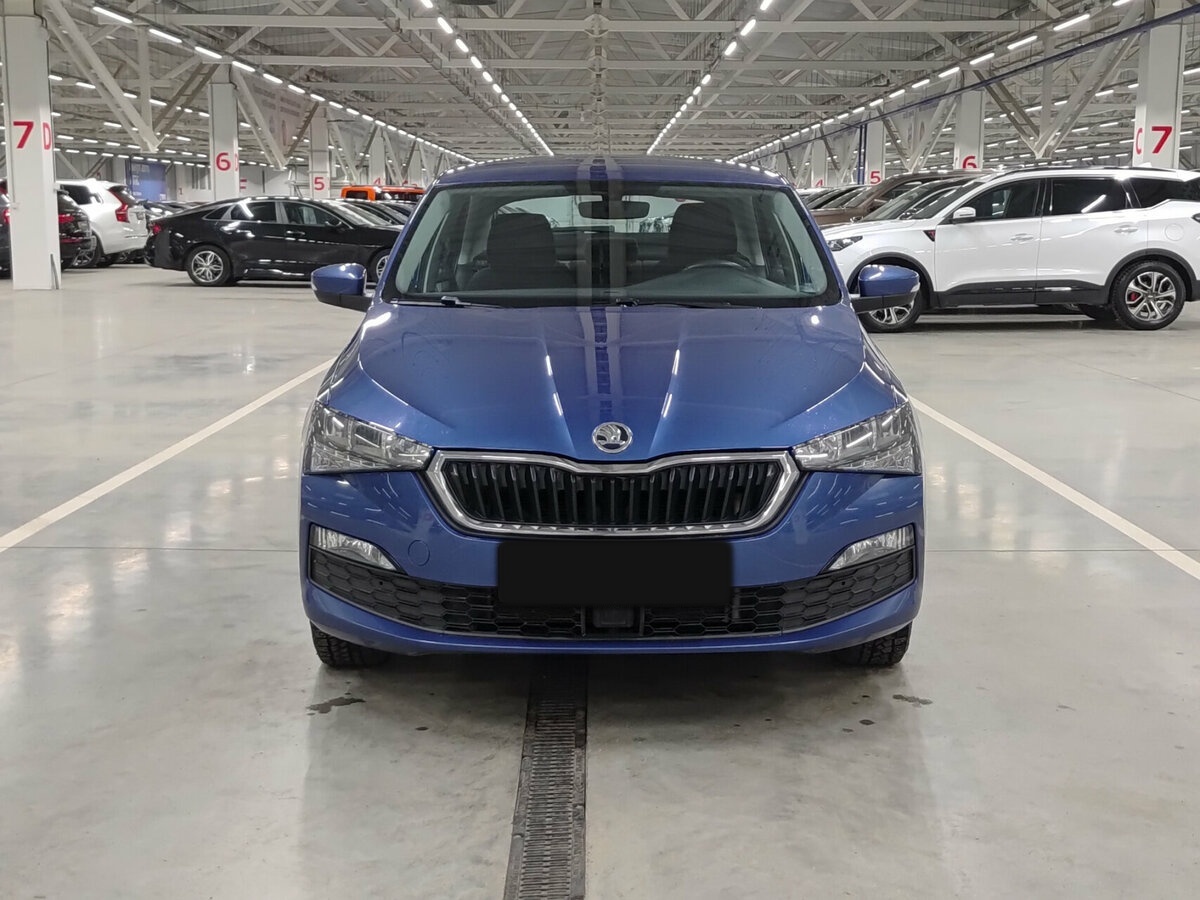 Купить Skoda Rapid с пробегом. Фото: #1