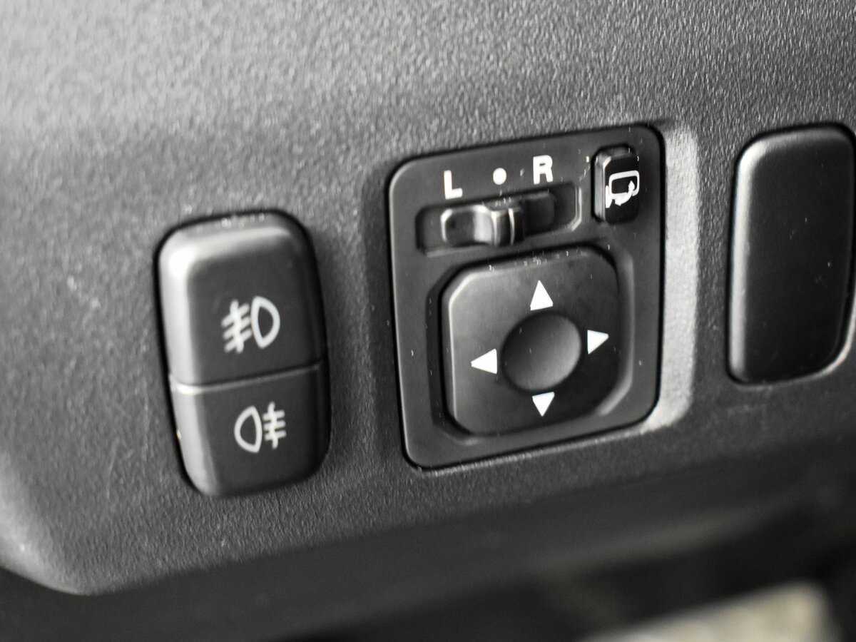 Купить Mitsubishi Pajero с пробегом. Фото: #7