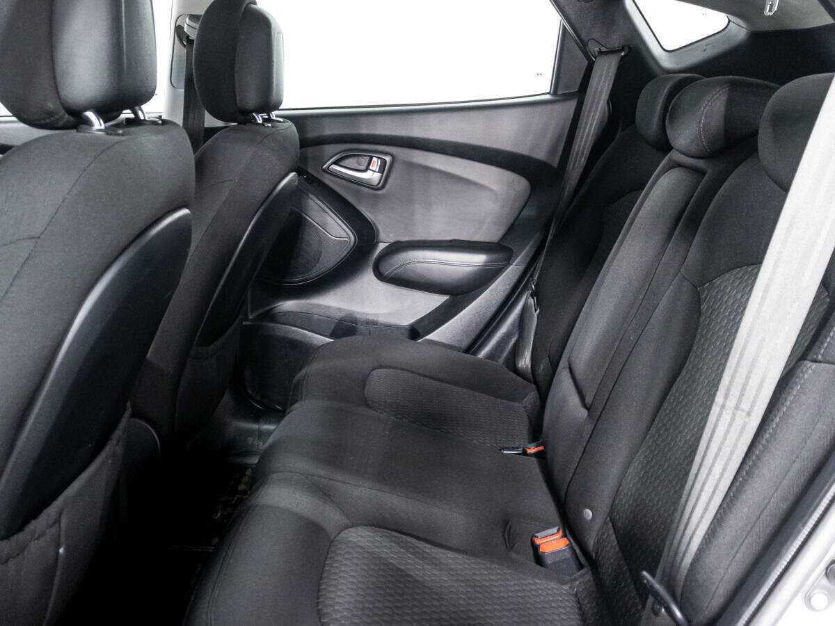 Купить Hyundai ix35 с пробегом. Фото: #9