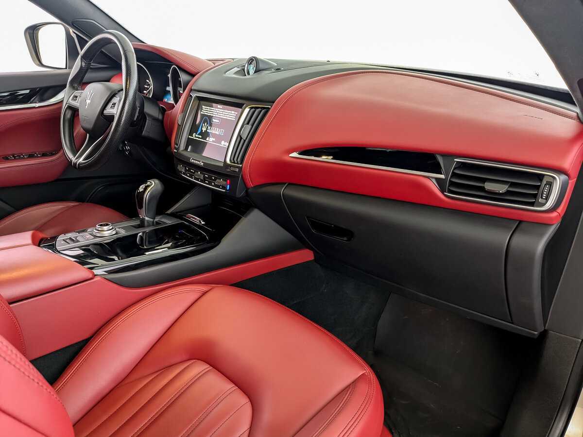 Купить Maserati Levante с пробегом. Фото: #8