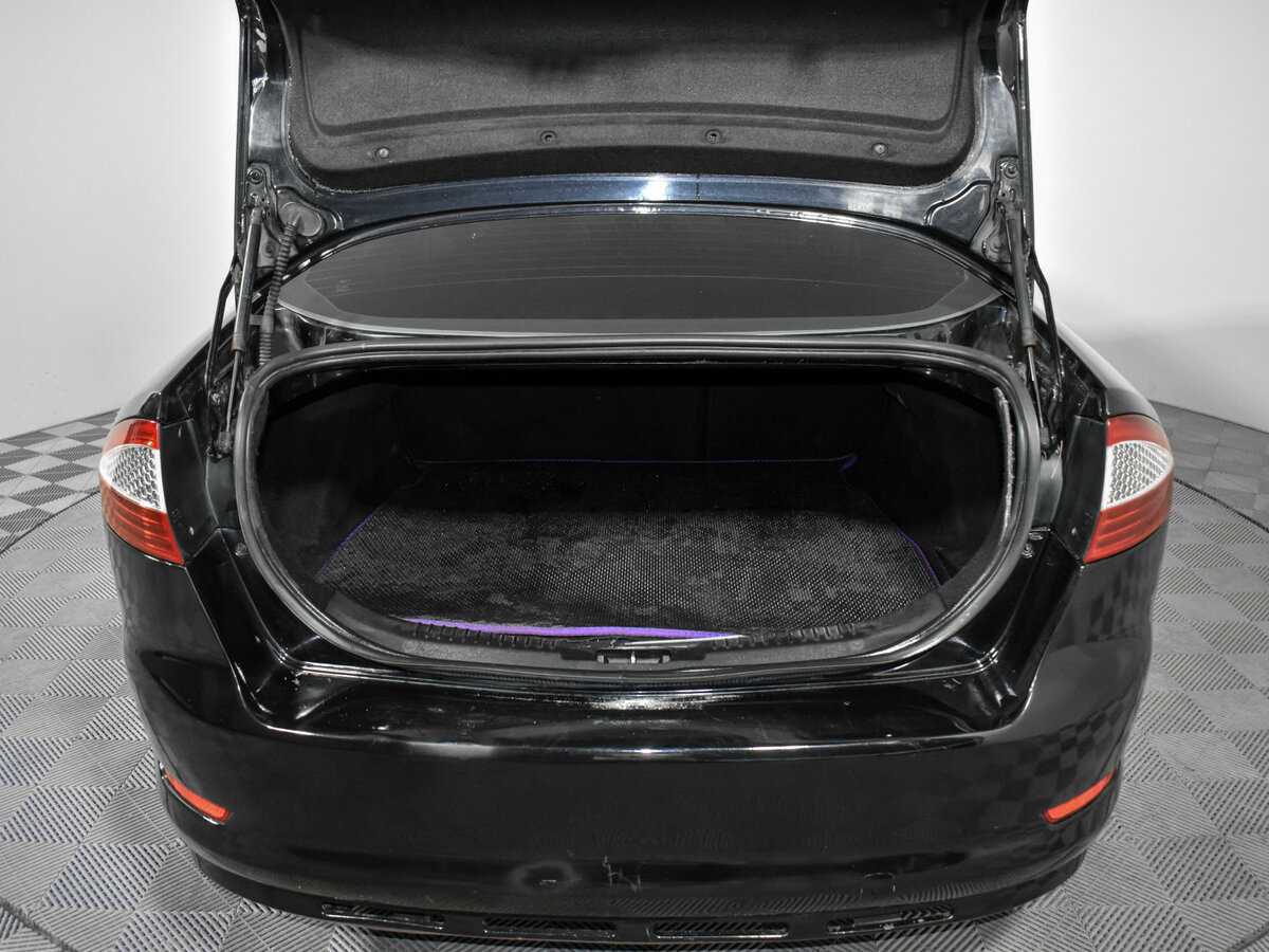 Купить Ford Mondeo с пробегом. Фото: #17