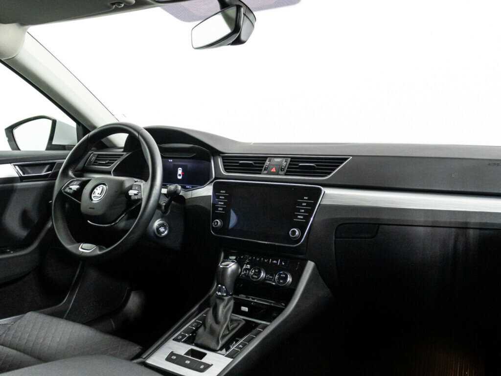 Купить Skoda Superb с пробегом. Фото: #8