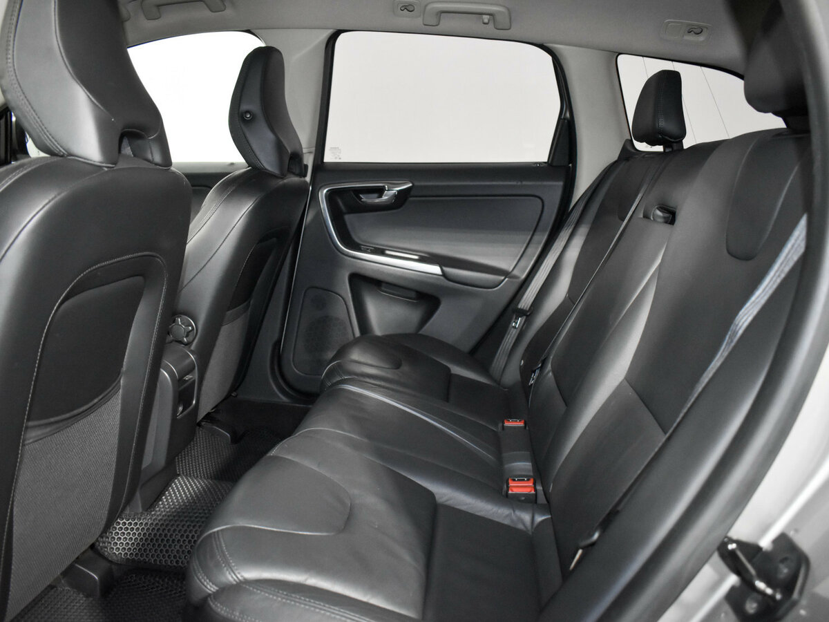 Купить Volvo XC60 с пробегом. Фото: #12
