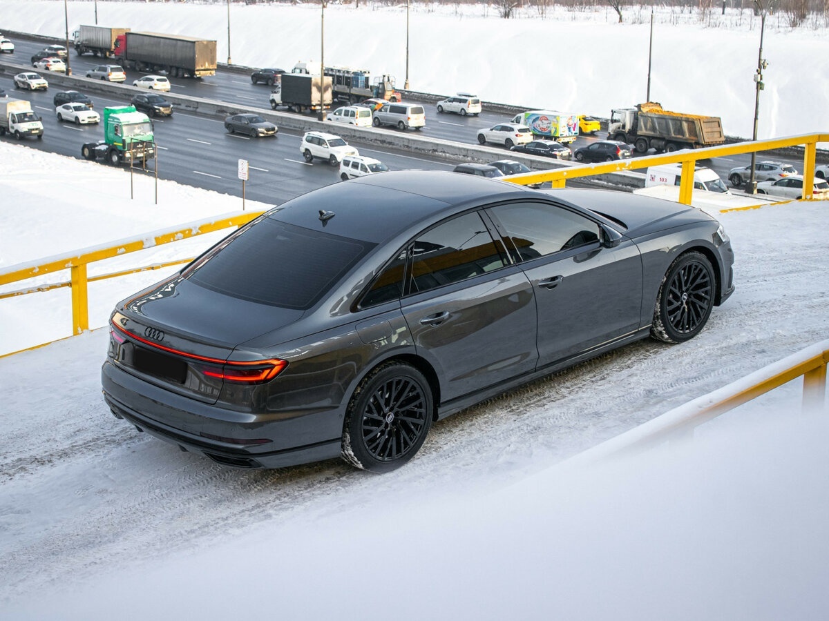 Купить Audi A8 с пробегом. Фото: #5