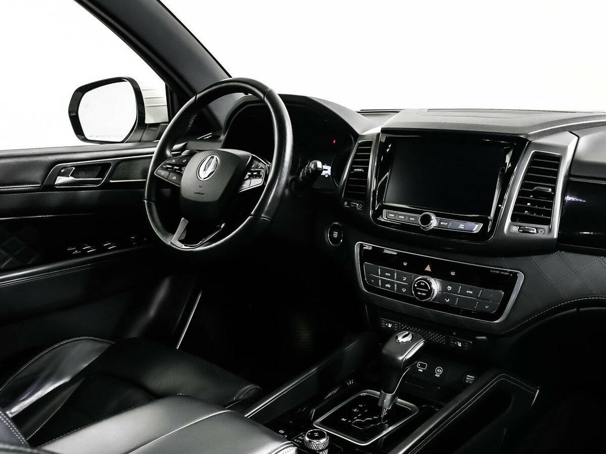 Купить SsangYong Rexton с пробегом. Фото: #8