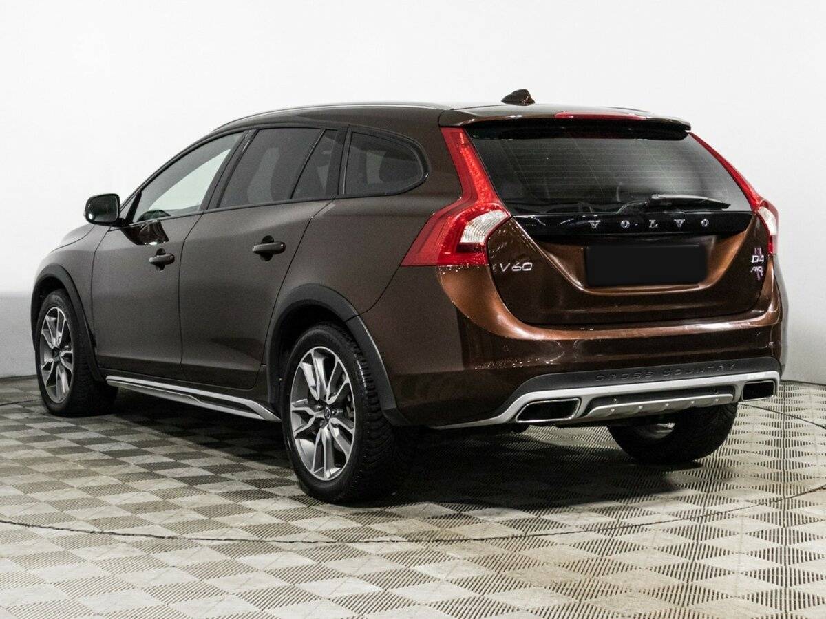 Купить Volvo V60 Cross Country с пробегом. Фото: #6