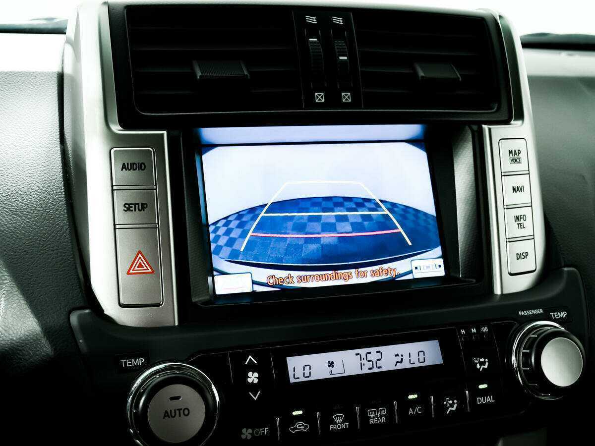 Купить Toyota Land Cruiser Prado с пробегом. Фото: #14
