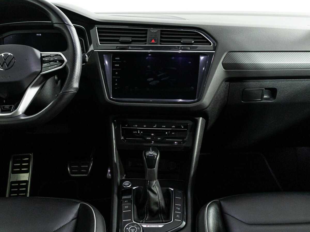 Купить Volkswagen Tiguan с пробегом. Фото: #13