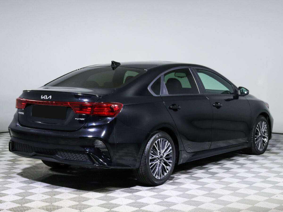 Купить Kia Forte с пробегом. Фото: #3