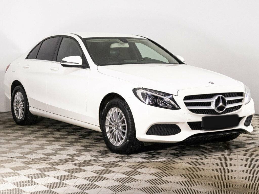 Купить Mercedes-Benz C-Класс с пробегом. Фото: #2