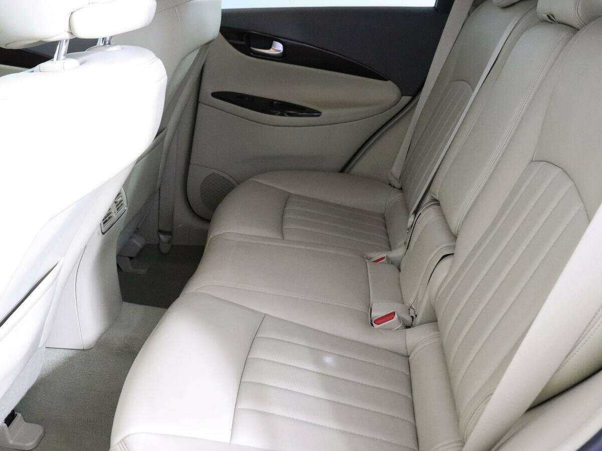 Купить Infiniti QX50 с пробегом. Фото: #8