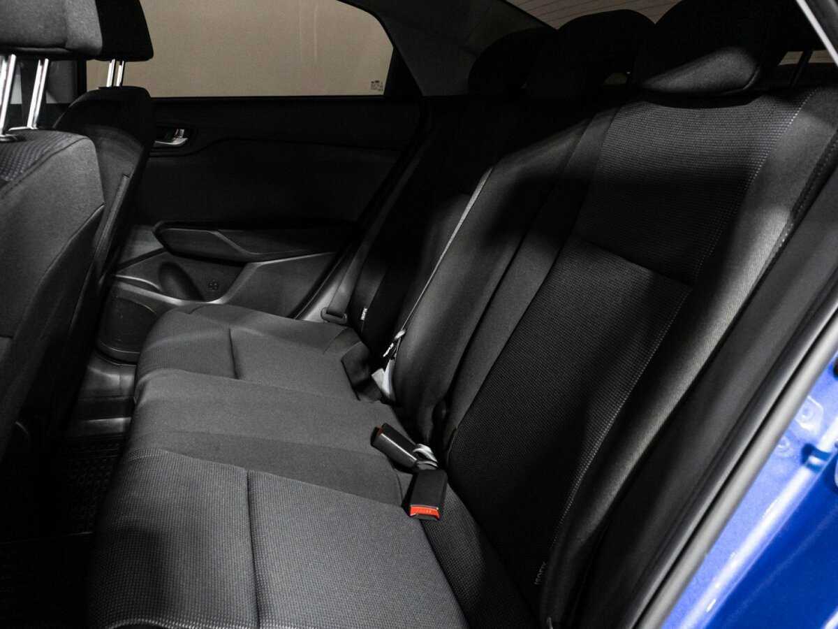 Купить Hyundai Solaris с пробегом. Фото: #9