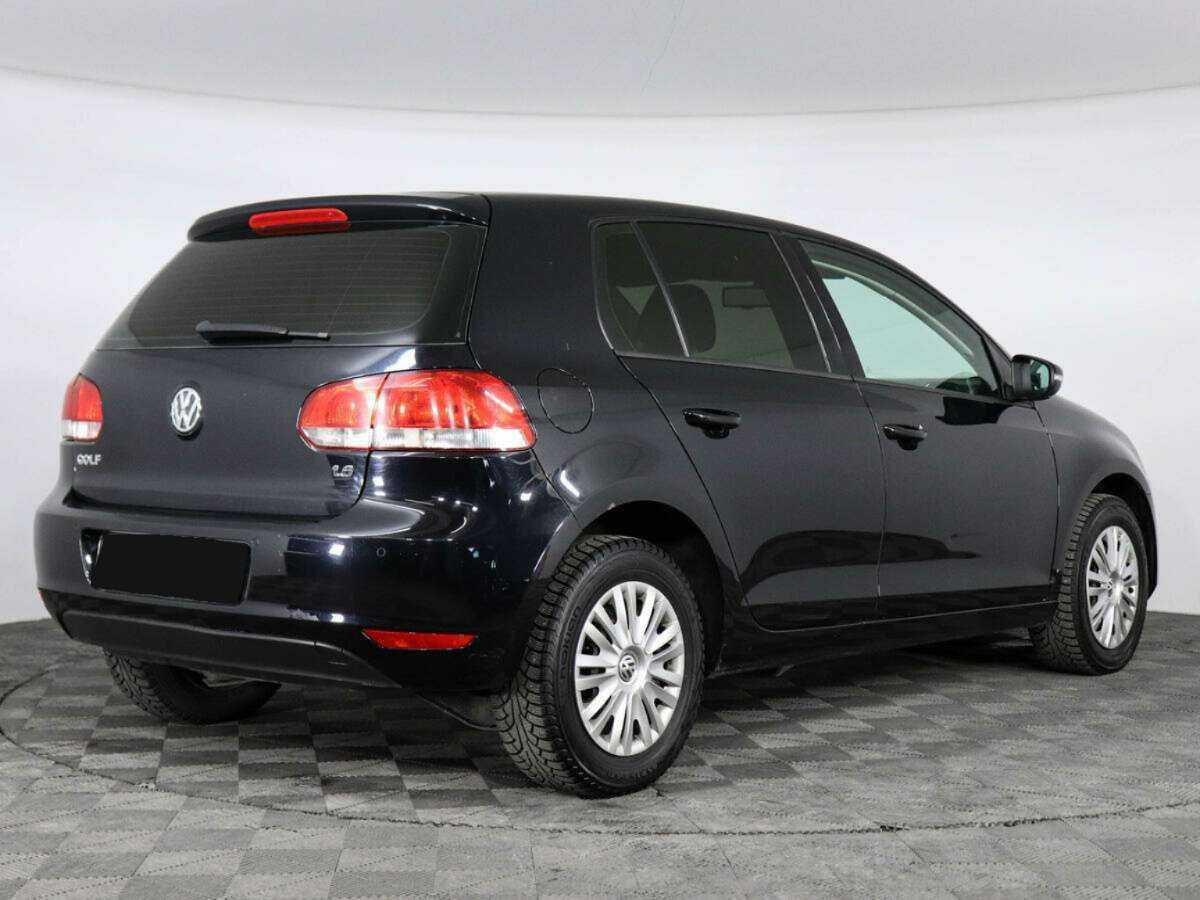 Купить Volkswagen Golf с пробегом. Фото: #2