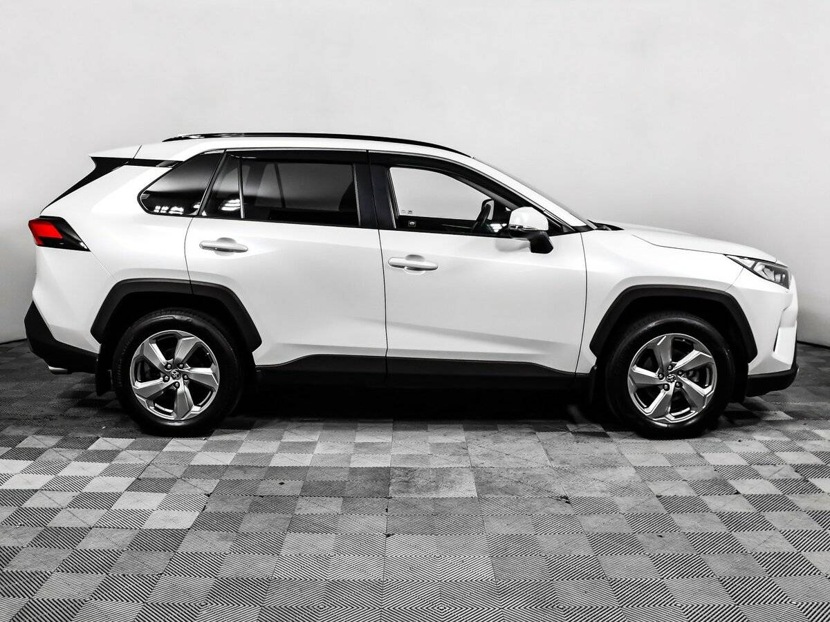 Купить Toyota RAV4 с пробегом. Фото: #3