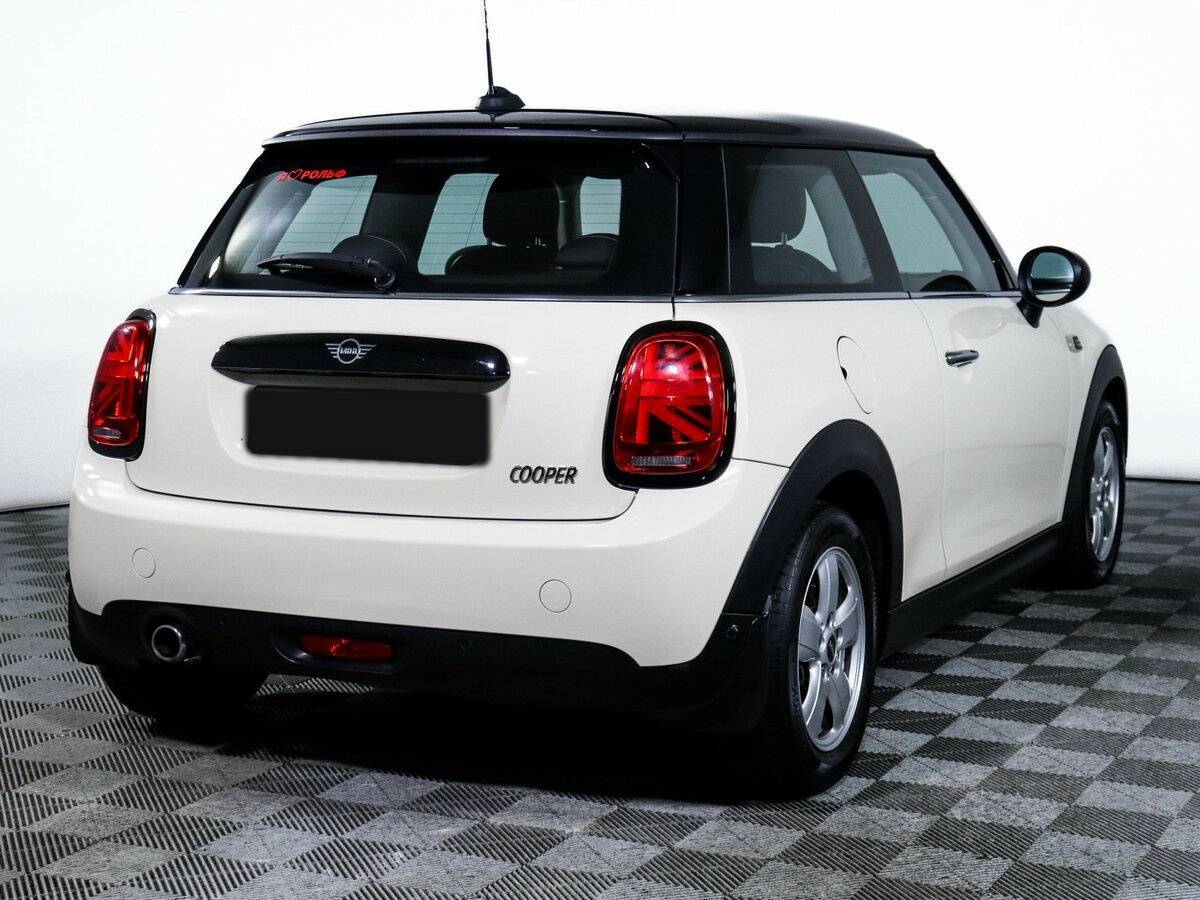 Купить Mini Hatch с пробегом. Фото: #4