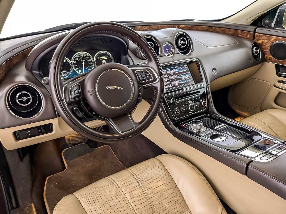 Купить Jaguar XJ с пробегом. Фото: #15