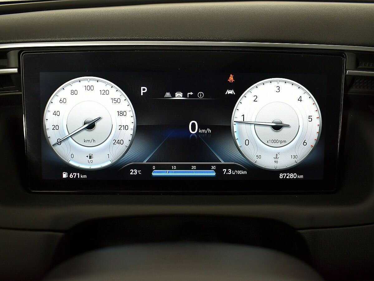 Купить Hyundai Tucson с пробегом. Фото: #11
