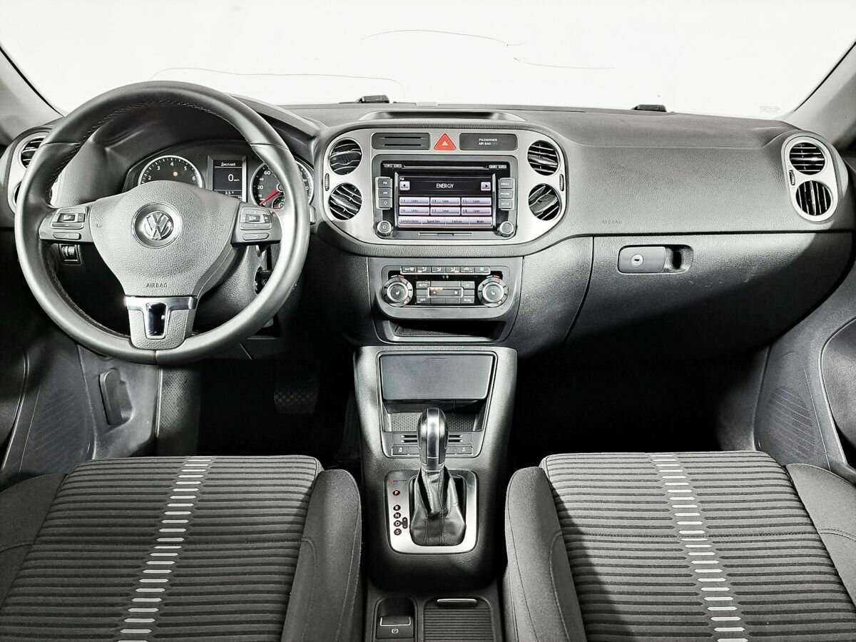 Купить Volkswagen Tiguan с пробегом. Фото: #11