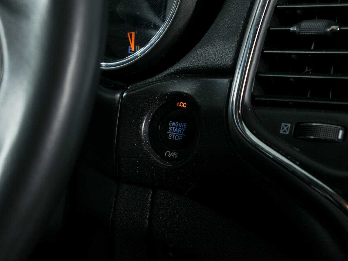 Купить Jeep Grand Cherokee с пробегом. Фото: #16